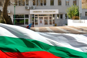 Всички избиратели могат да проверят адреса на избирателната си секция по следните начини: