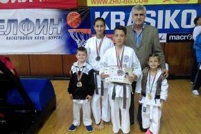 Два златни, четири сребърни и един бронзов медал за КИБИ „Спартак“ в Бургас