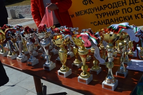 С церемония по награждаване завърши международния детско-юношески турнир по футбол за деца  „Сандански къп“ 2017 г.